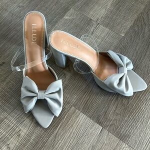 Brand new, never worn size 10